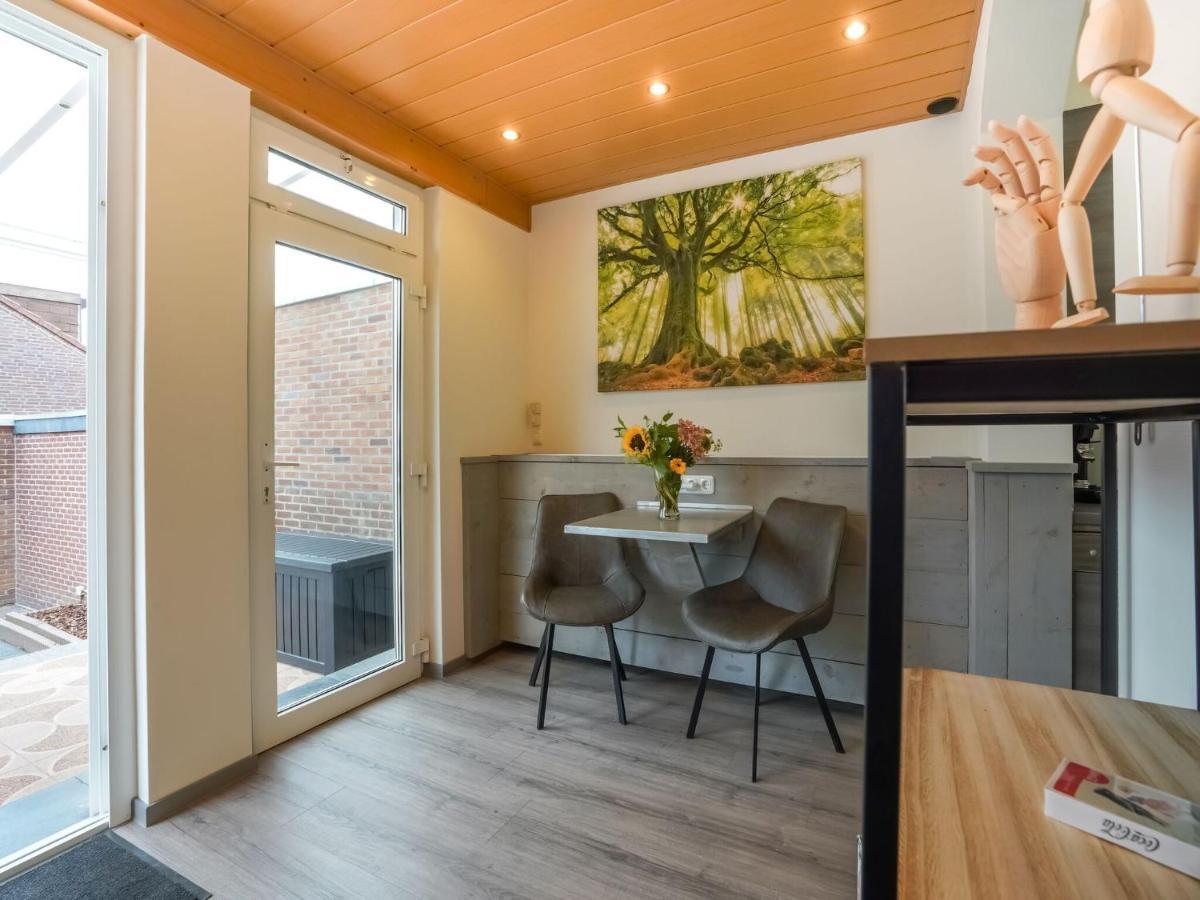 Terraced House In Kerkrade With A Garden Villa Bagian luar foto