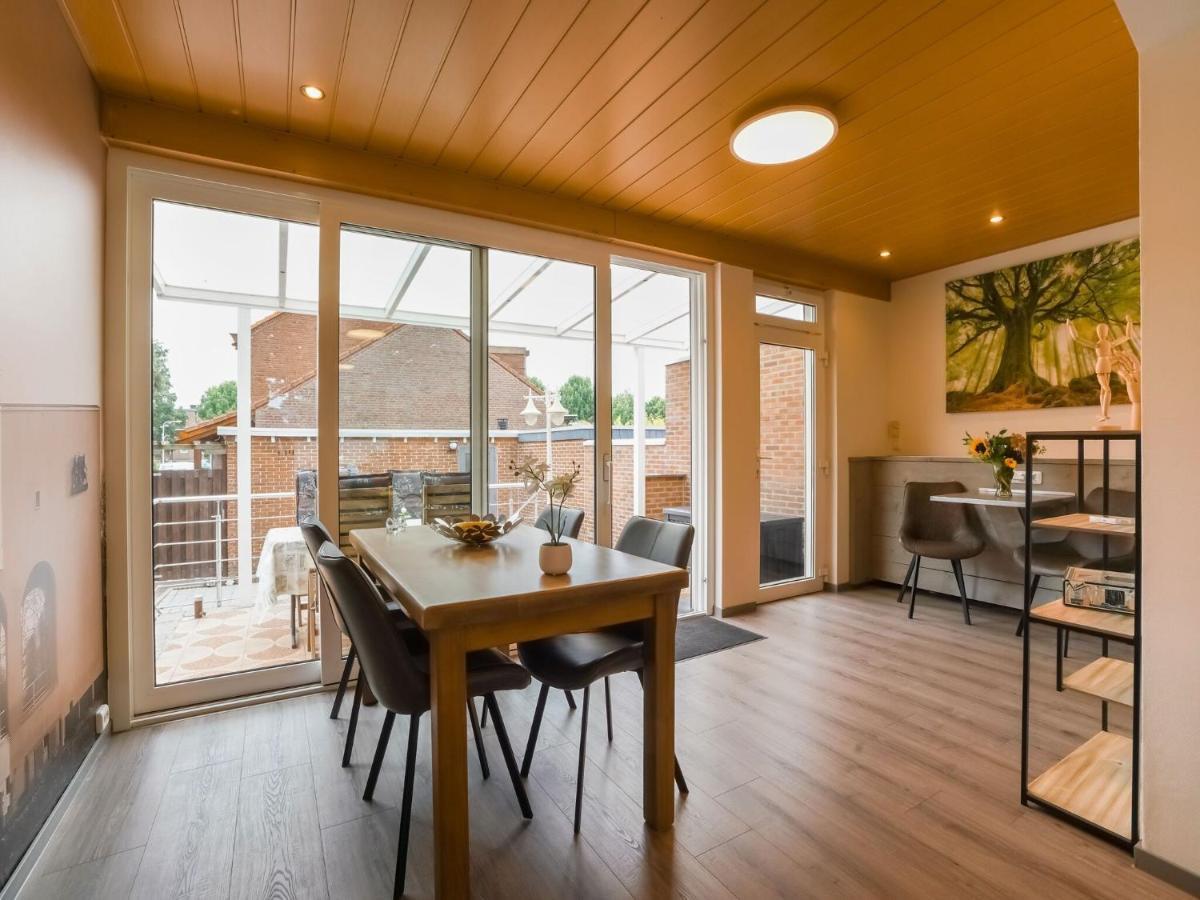 Terraced House In Kerkrade With A Garden Villa Bagian luar foto